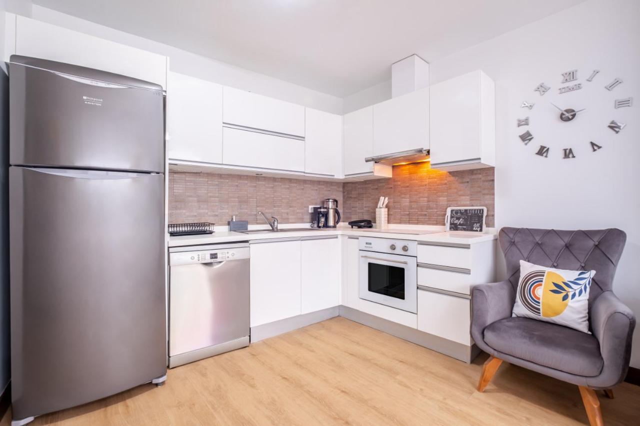 Charming Flat With City View In Atasehir Istanbul Eksteriør billede